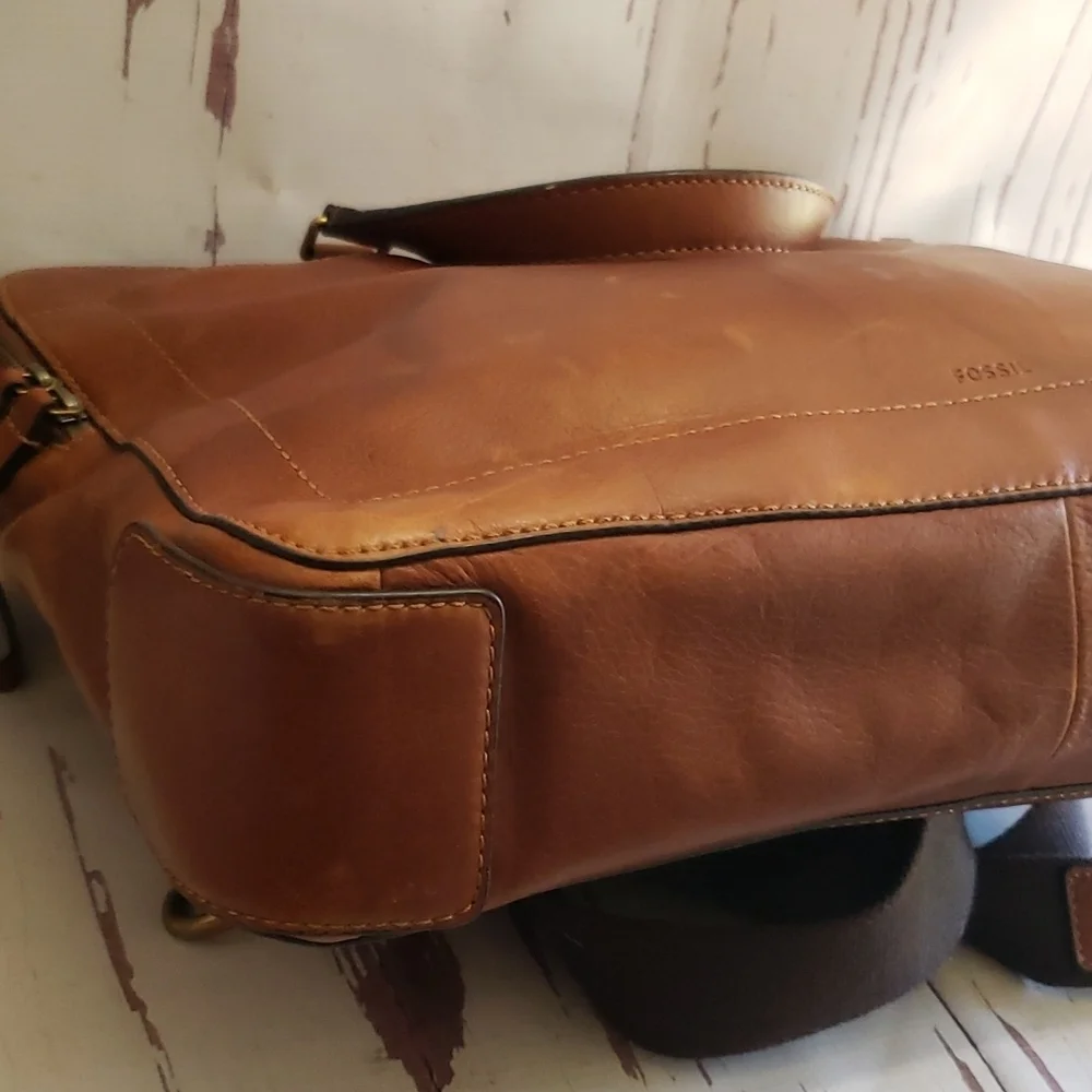 Fossil brown messenger office school bag
